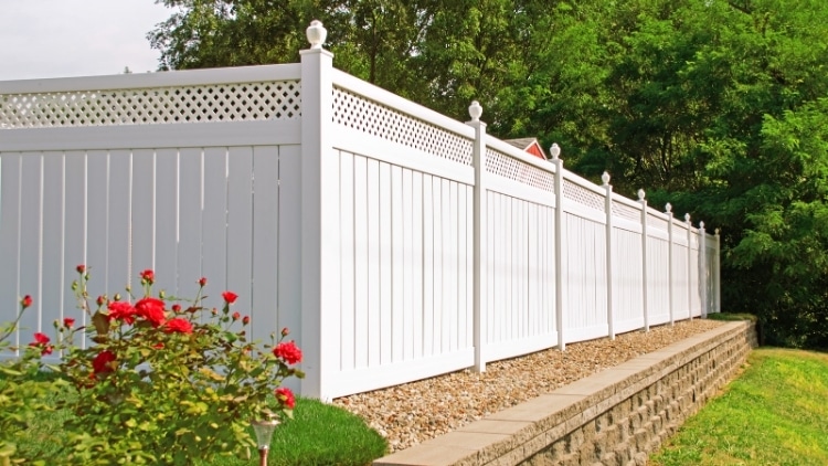 new white vinyl fence