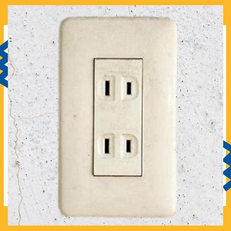 https://www.handymanconnection.net/ottawa/wp-content/uploads/sites/38/2022/02/Ottawa-Electrical-Services-What-Are-Ungrounded-Outlets.jpg