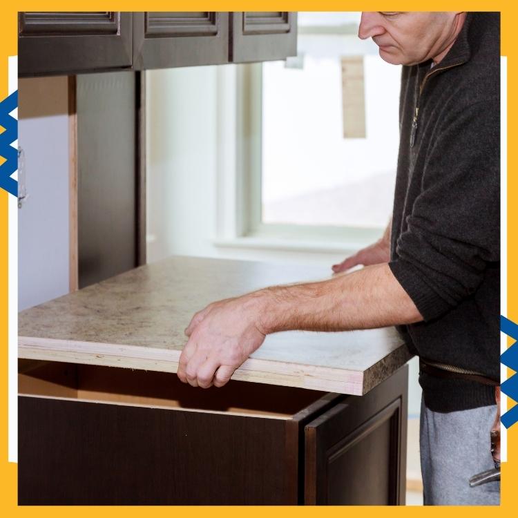 https://www.handymanconnection.net/ottawa/wp-content/uploads/sites/38/2022/02/Ottawa-Remodelling-Services-4-Benefits-of-Laminate-Kitchen-Countertops.jpg