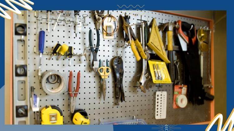 https://www.handymanconnection.net/regina/wp-content/uploads/sites/43/2023/08/Carpenter-in-Regina_-Organizing-Tools-and-Items-for-a-Clutter-Free-Garage.jpg