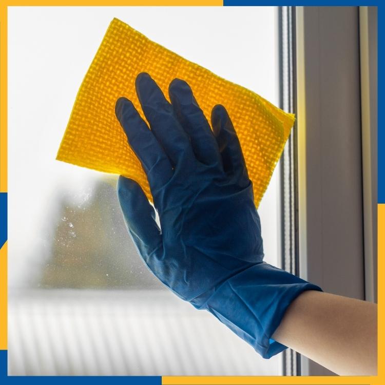 https://www.handymanconnection.net/vaughan/wp-content/uploads/sites/51/2022/05/Why-You-Should-Hire-Handyman-Connection-To-Wash-Your-Windows-In-Vaughan.jpg