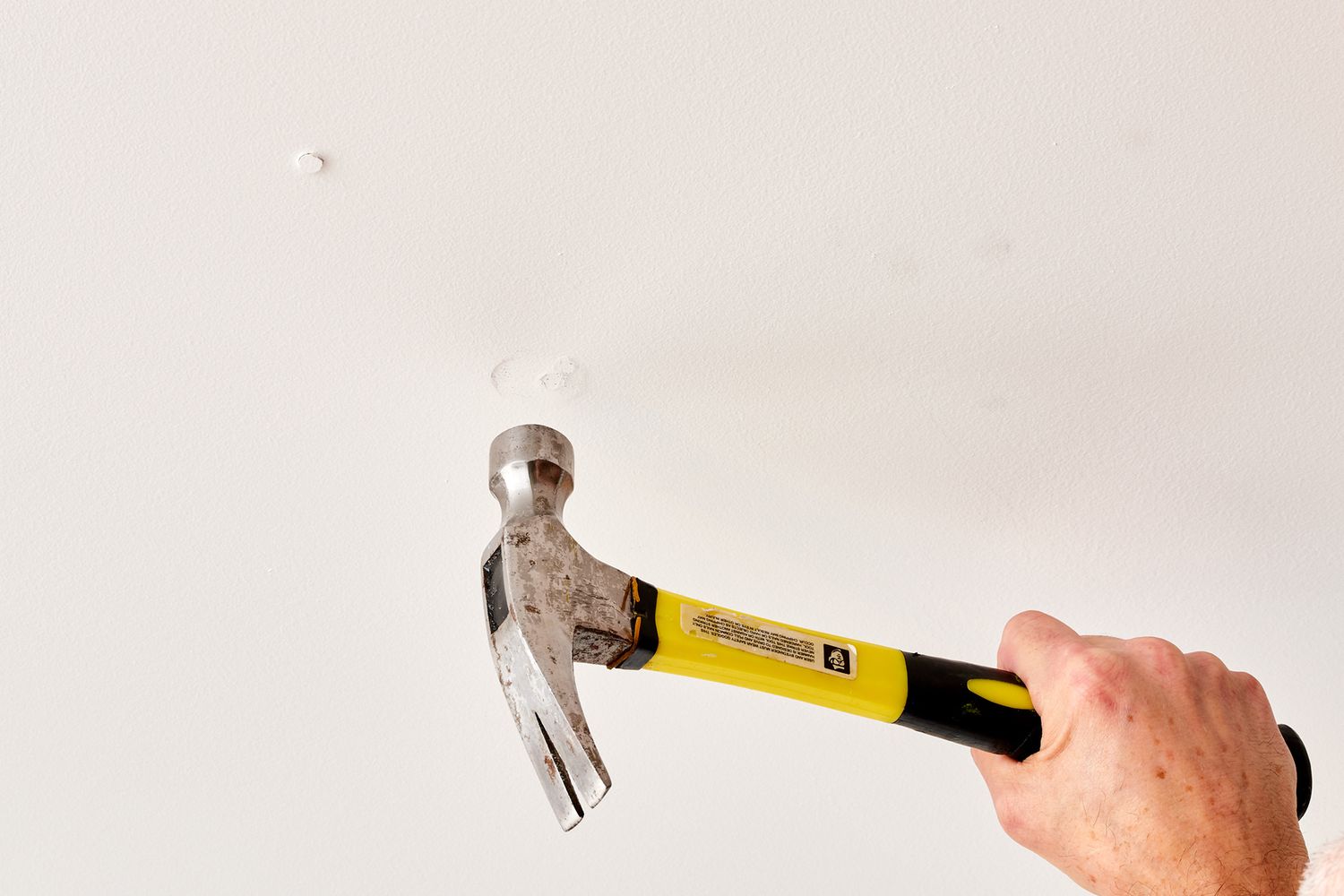 https://www.handymanconnection.net/vaughan/wp-content/uploads/sites/51/2022/12/steps-for-repairing-drywall-nail-pops-1822835-hero-8459824ce4164a55b5608dd84a7e563a.jpg